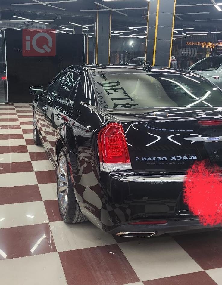 كرايسلر 300